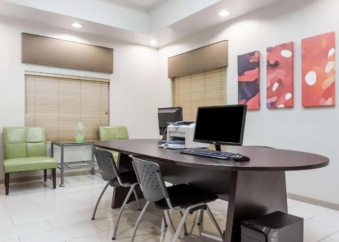 Metro Extended Apartamento